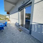 Apartment Side Serenity *