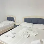 Side Serenity Apartment