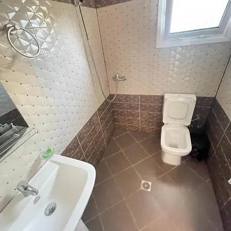 Side Serenity 公寓 *